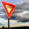 yield sign cartello di precedenza